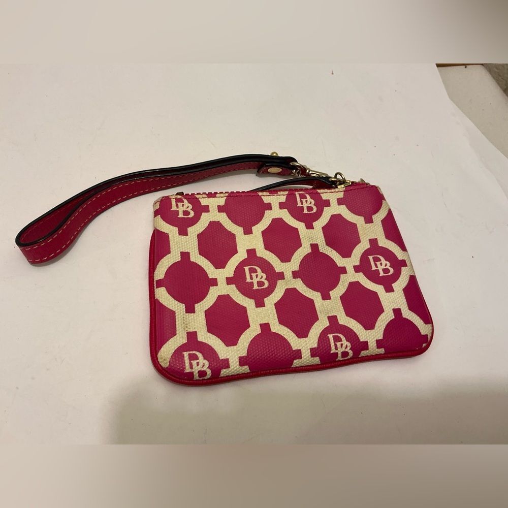 Dooney & Bourke Small Pouch